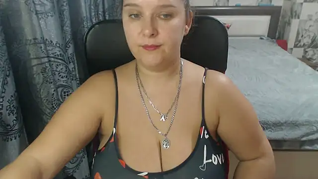 Snapshot of Boolochka chatting on November 11, 2025, 11:27 am Boolochka online show from November 11, 2025, 11:27 am