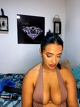 Shantal Lovee online show from October 24, 2025, 11:04 pm