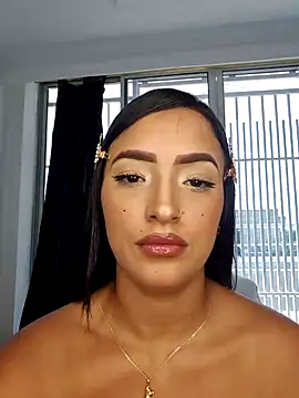 Snapshot of Shantal_Lovee chatting on December 30, 2024, 7:11 pm Shantal Lovee online show from December 30, 2024, 7:11 pm