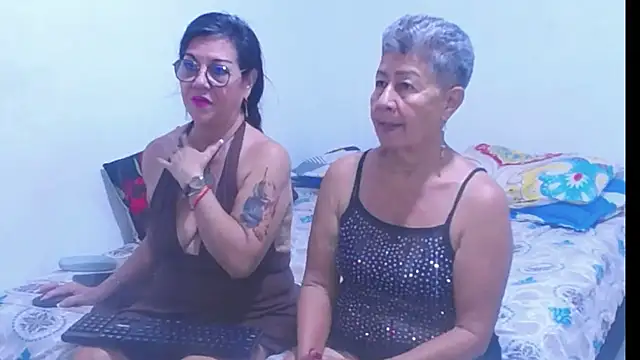 sexycristina 2 online show from July 14, 2026, 8:04 pm