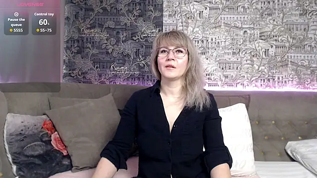 Snapshot of mandy_foxxx chatting on November 2, 2025, 10:20 am mandy foxxx online show from November 2, 2025, 10:20 am