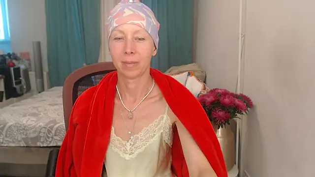 Snapshot of LuxuryNika chatting on July 28, 2026, 5:01 pm LuxuryNika online show from July 28, 2026, 5:01 pm