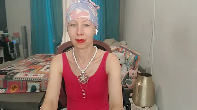 Snapshot of LuxuryNika chatting on August 6, 2026, 2:34 pm LuxuryNika online show from August 6, 2026, 2:34 pm