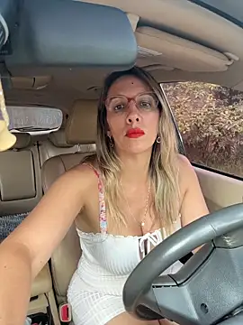 Snapshot of Gatitacarlita chatting on February 16, 2026, 7:12 pm Gatitacarlita online show from February 16, 2026, 7:12 pm