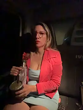 Snapshot of Gatitacarlita chatting on November 25, 2025, 7:52 am Gatitacarlita online show from November 25, 2025, 7:52 am