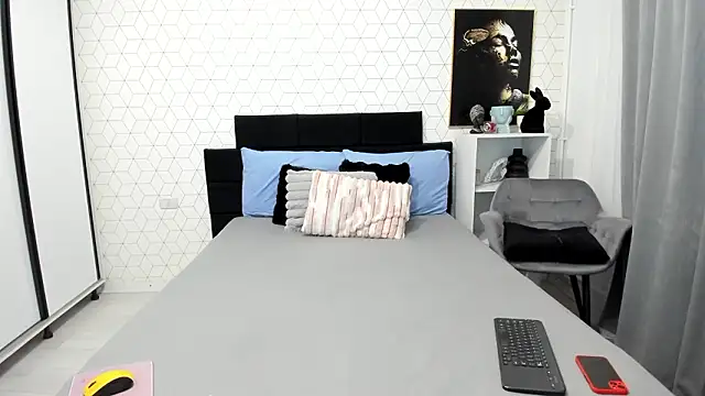 Heidix online show from February 13, 2026, 4:01 am