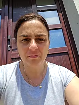 Snapshot of IsabelleCraft chatting on May 15, 2026, 9:51 am IsabelleCraft online show from May 15, 2026, 9:51 am
