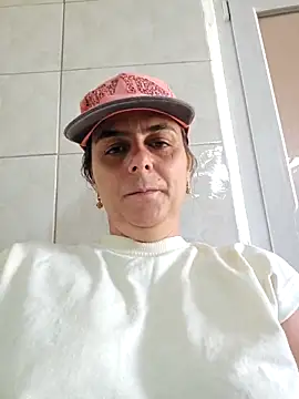 Snapshot of IsabelleCraft chatting on May 28, 2026, 11:16 am IsabelleCraft online show from May 28, 2026, 11:16 am