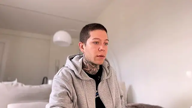 Snapshot of Harry_Jen chatting on March 15, 2025, 8:48 am Harry Jen online show from March 15, 2025, 8:48 am