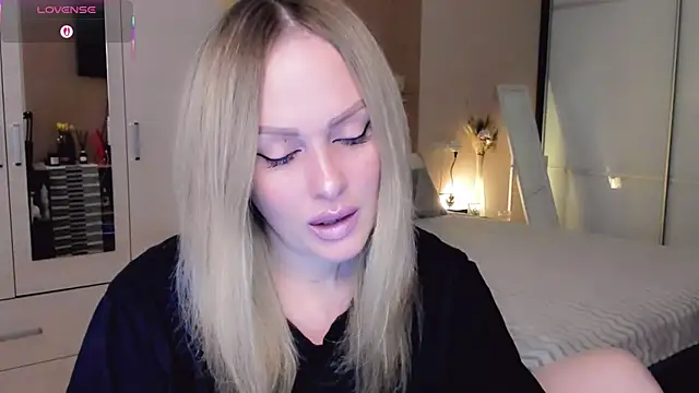 Snapshot of Libby_Nora chatting on March 5, 2026, 8:22 am Libby Nora online show from March 5, 2026, 8:22 am