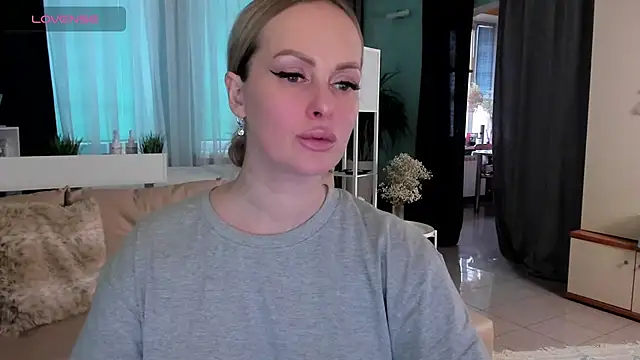 Libby Nora online show from February 1, 2025, 11:31 am