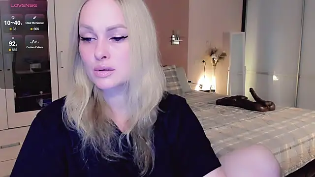 Libby Nora online show from November 7, 2025, 9:47 am