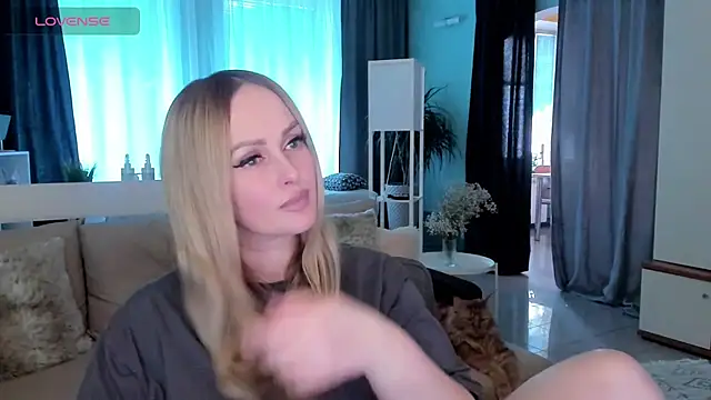 Libby Nora online show from February 5, 2025, 12:49 pm