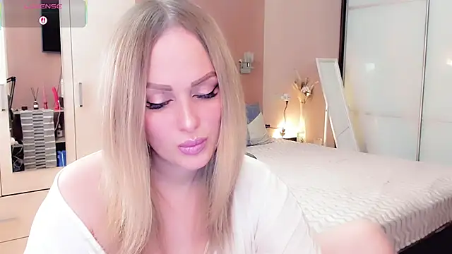 Snapshot of Libby_Nora chatting on April 11, 2026, 9:57 am Libby Nora online show from April 11, 2026, 9:57 am