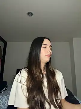 swrennn19 online show from November 5, 2025, 12:36 am