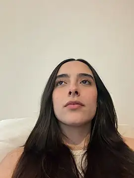 swrennn19 online show from June 27, 2026, 7:42 pm
