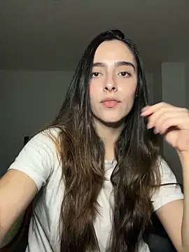 swrennn19 online show from October 16, 2025, 11:02 pm