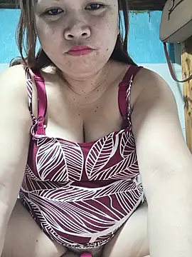 Snapshot of XXLorie_02 chatting on July 26, 2026, 12:17 am XXLorie 02 online show from July 26, 2026, 12:17 am