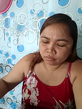 XXLorie 02 online show from June 5, 2026, 12:48 am