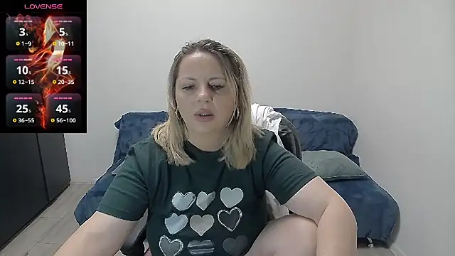 Snapshot of erikaerika chatting on May 25, 2026, 7:07 am erikaerika online show from May 25, 2026, 7:07 am