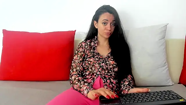 Snapshot of cute_angel95 chatting on May 11, 2026, 4:04 pm cute angel95 online show from May 11, 2026, 4:04 pm