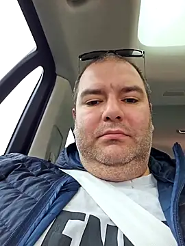 Andrew1900529 online show from October 8, 2025, 12:39 pm