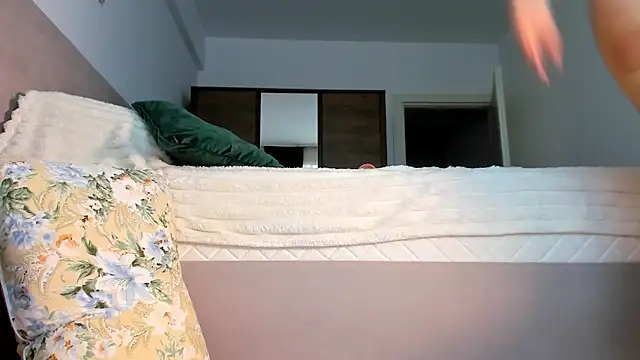 Snapshot of BrianaDiamondXXX chatting on November 14, 2025, 11:58 am BrianaDiamondXXX online show from November 14, 2025, 11:58 am