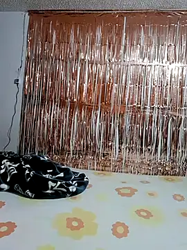 LUNAdeMARTE online show from February 6, 2026, 4:08 am