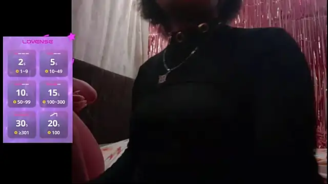 Snapshot of LUNAdeMARTE chatting on March 13, 2026, 12:26 am LUNAdeMARTE online show from March 13, 2026, 12:26 am