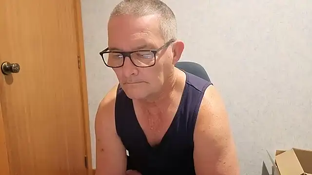 Snapshot of bigballnz chatting on July 16, 2026, 5:10 pm bigballnz online show from July 16, 2026, 5:10 pm