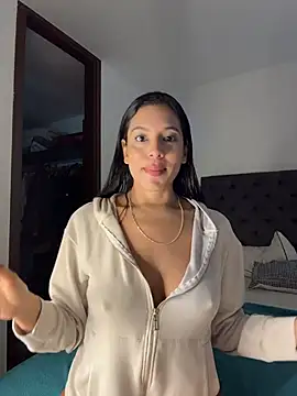 Snapshot of kamivolkano chatting on October 28, 2025, 4:17 pm kamivolkano online show from October 28, 2025, 4:17 pm