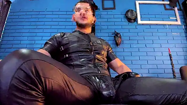 Snapshot of TheIan26 chatting on October 8, 2025, 8:09 pm TheIan26 online show from October 8, 2025, 8:09 pm