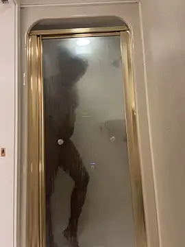 Snapshot of blue5455 chatting on February 28, 2025, 5:37 pm blue5455 online show from February 28, 2025, 5:37 pm