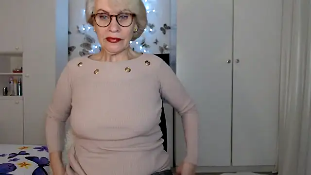 Ghertrude52 online show from February 27, 2025, 4:35 am