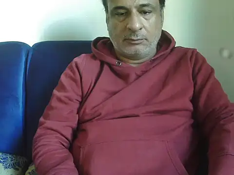 Snapshot of desipapaxxx chatting on December 2, 2025, 3:52 am desipapaxxx online show from December 2, 2025, 3:52 am