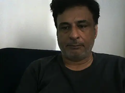 Snapshot of desipapaxxx chatting on October 9, 2025, 3:18 am desipapaxxx online show from October 9, 2025, 3:18 am