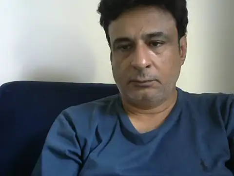 Snapshot of desipapaxxx chatting on October 16, 2025, 4:54 am desipapaxxx online show from October 16, 2025, 4:54 am