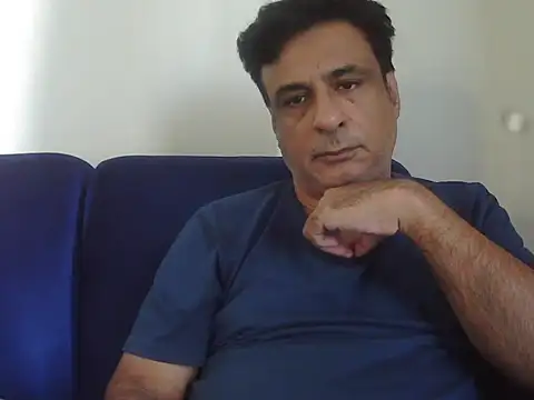 Snapshot of desipapaxxx chatting on November 18, 2025, 5:22 am desipapaxxx online show from November 18, 2025, 5:22 am