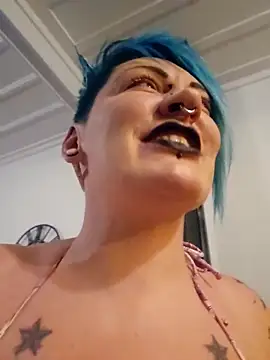 Snapshot of PinkTheHawk chatting on March 12, 2026, 10:19 am PinkTheHawk online show from March 12, 2026, 10:19 am