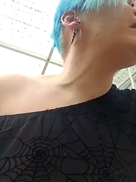 Snapshot of PinkTheHawk chatting on March 29, 2026, 4:25 am PinkTheHawk online show from March 29, 2026, 4:25 am