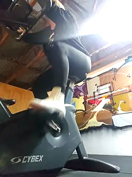 Snapshot of PinkTheHawk chatting on December 3, 2025, 6:47 am PinkTheHawk online show from December 3, 2025, 6:47 am