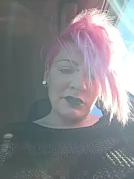 PinkTheHawk online show from May 24, 2026, 2:33 am