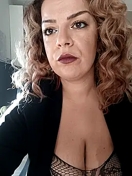 Snapshot of minerva_ chatting on November 5, 2025, 8:17 am minerva online show from November 5, 2025, 8:17 am