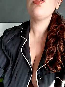 Snapshot of minerva_ chatting on October 18, 2025, 7:32 am minerva online show from October 18, 2025, 7:32 am