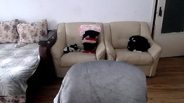 SexxyLety online show from November 26, 2025, 7:08 am