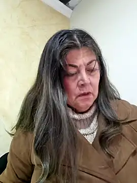 Snapshot of emma_tour chatting on March 14, 2025, 7:23 pm emma tour online show from March 14, 2025, 7:23 pm