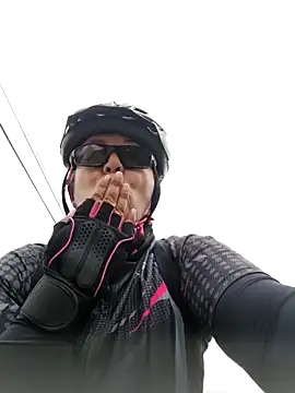 Snapshot of emma_tour chatting on February 6, 2025, 2:58 pm emma tour online show from February 6, 2025, 2:58 pm