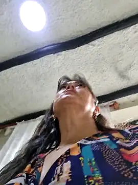 Snapshot of emma_tour chatting on February 18, 2025, 8:36 pm emma tour online show from February 18, 2025, 8:36 pm