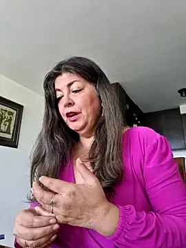 Snapshot of emma_tour chatting on February 26, 2025, 2:49 pm emma tour online show from February 26, 2025, 2:49 pm