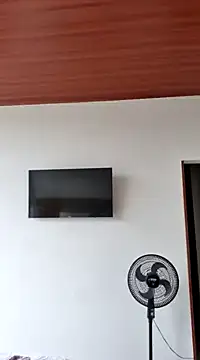 Snapshot of emma_tour chatting on February 17, 2025, 3:11 pm emma tour online show from February 17, 2025, 3:11 pm